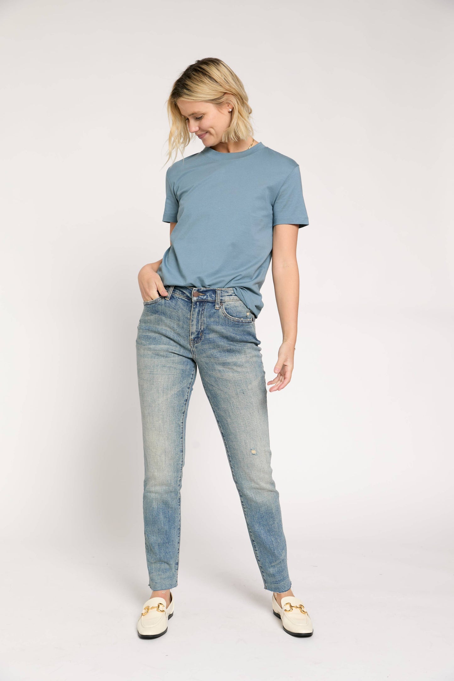 Crosby Mid Rise Relaxed Taper Jean