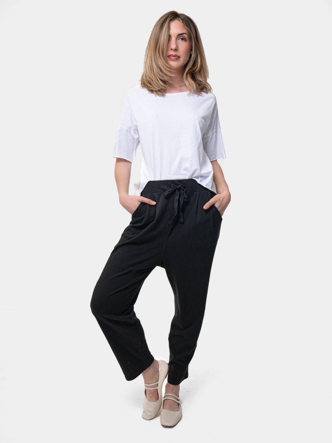 Baci Cropped Leg Elastic Tie Waist Joggers