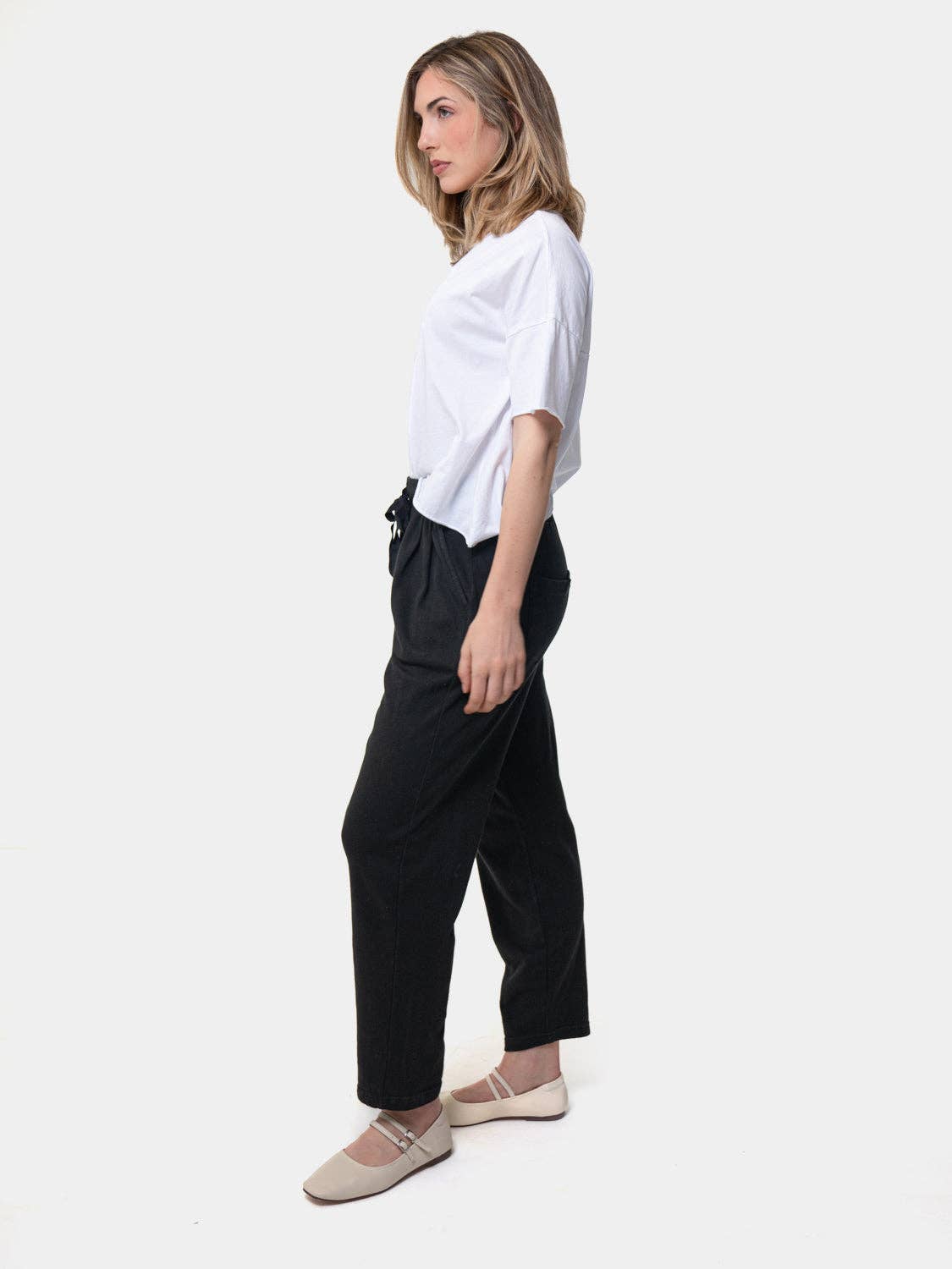 Baci Cropped Leg Elastic Tie Waist Joggers