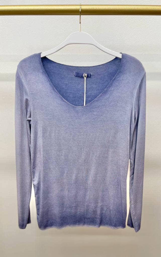 MINERAL WASH V-NECK