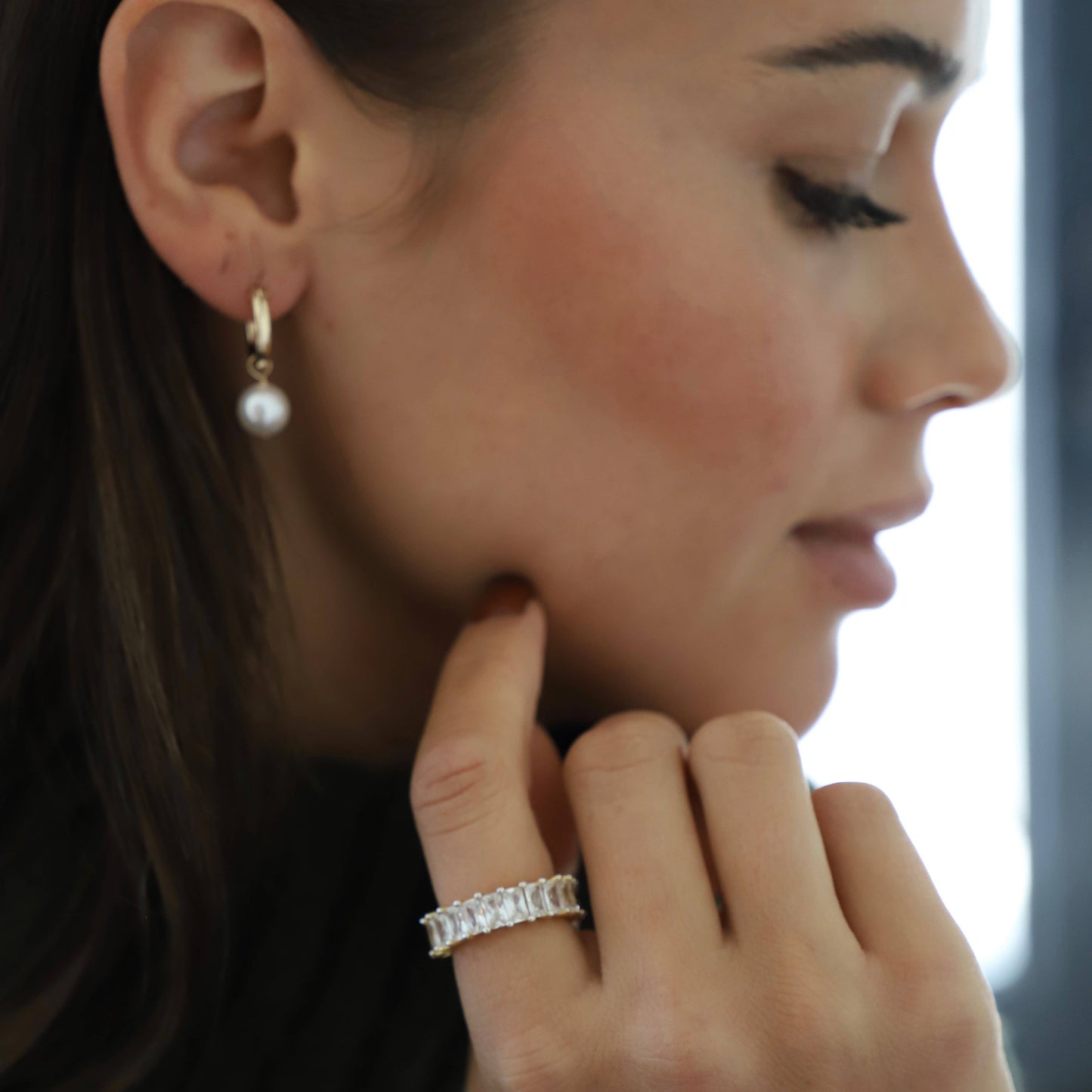 AUDREY GOLD FILLED PEARL HOOP EARRINGS
