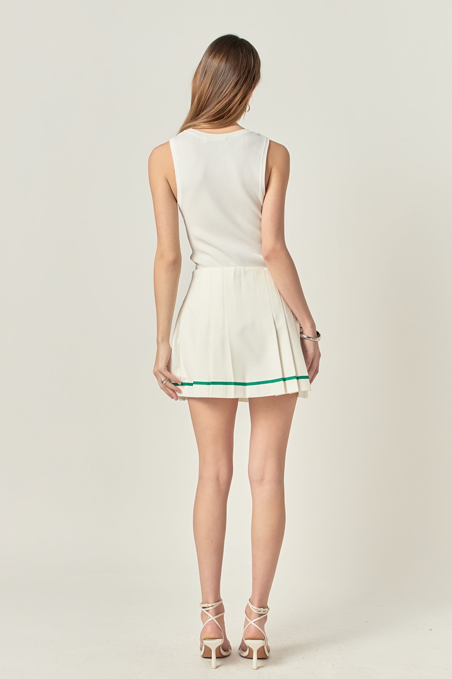 Pleated Mid Rise Skort
