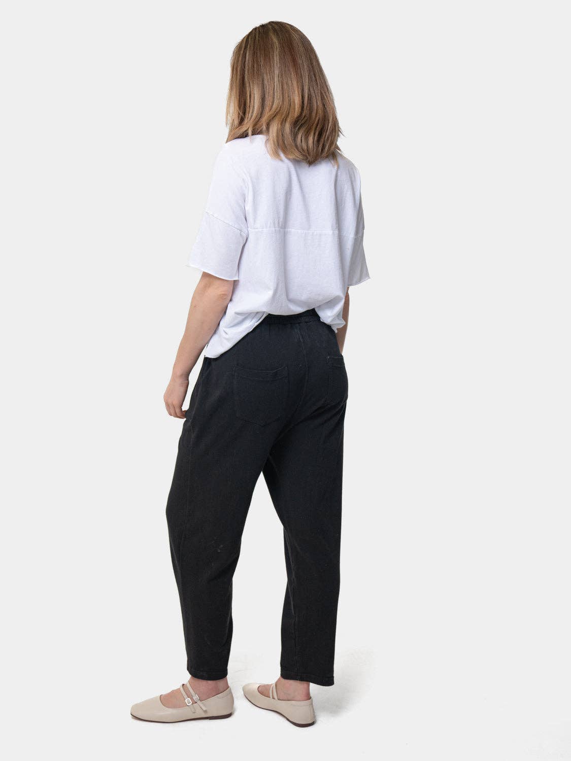 Baci Cropped Leg Elastic Tie Waist Joggers