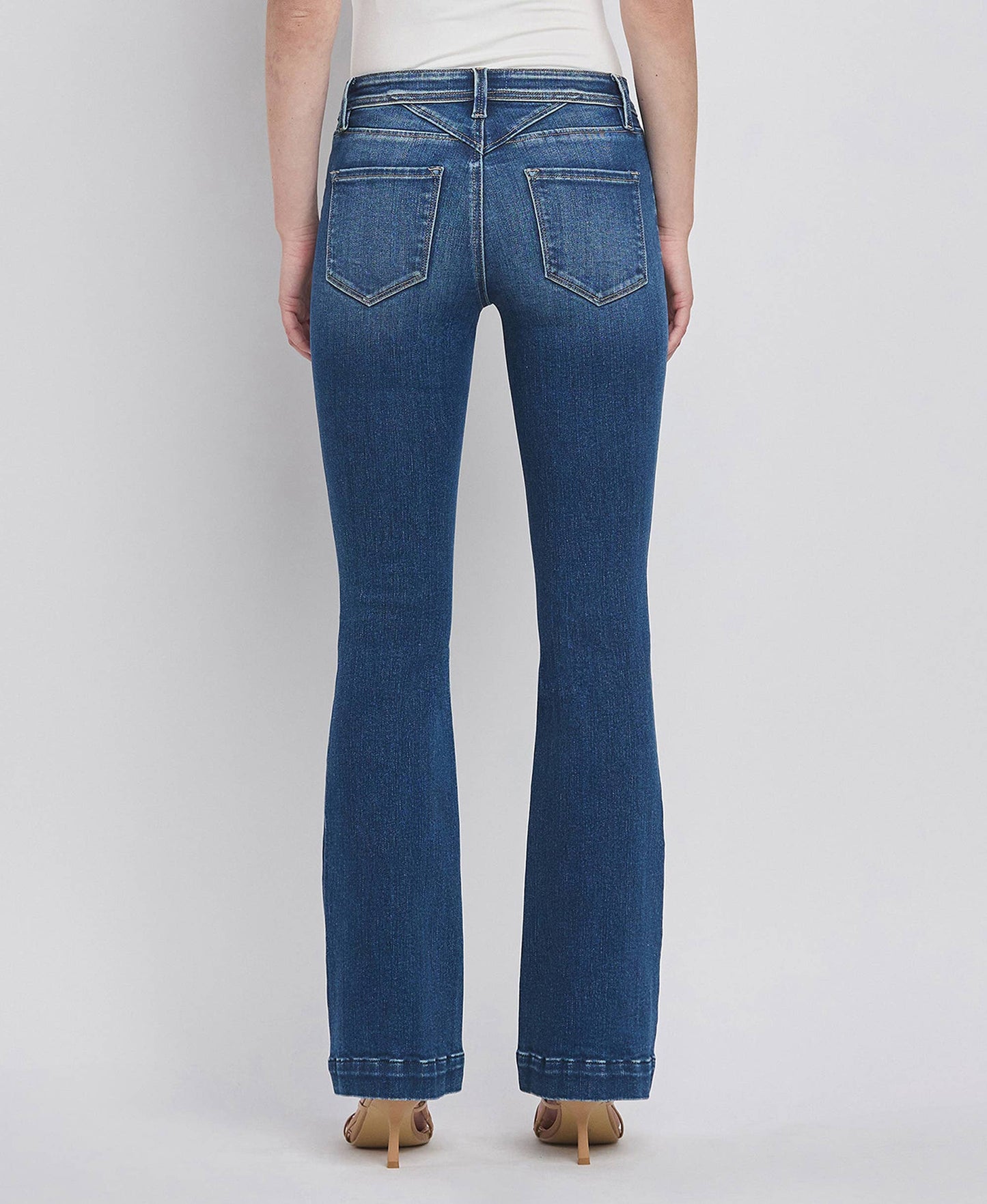 LOW RISE BACK YOKE BOOTCUT JEANS