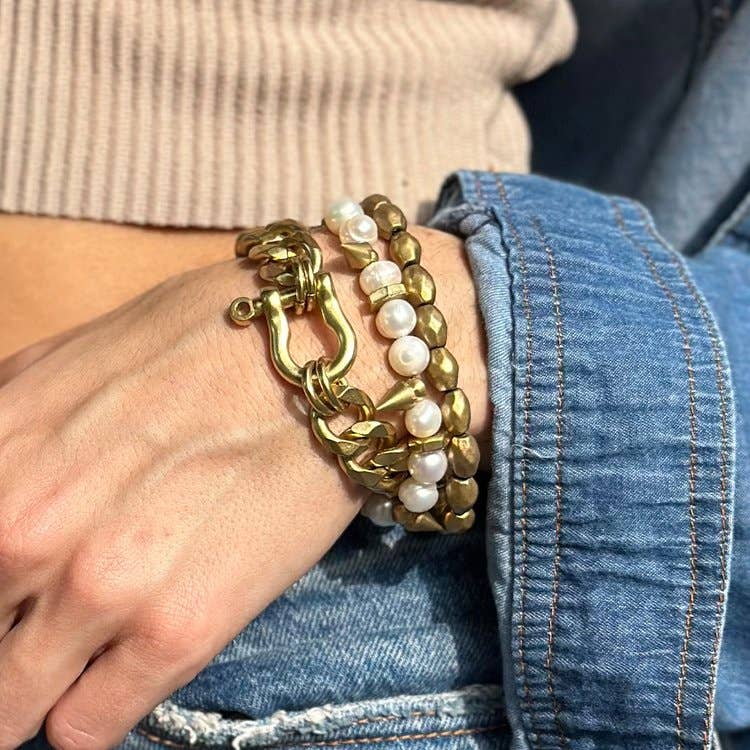 CHAIN: SHACKLE BRACELET