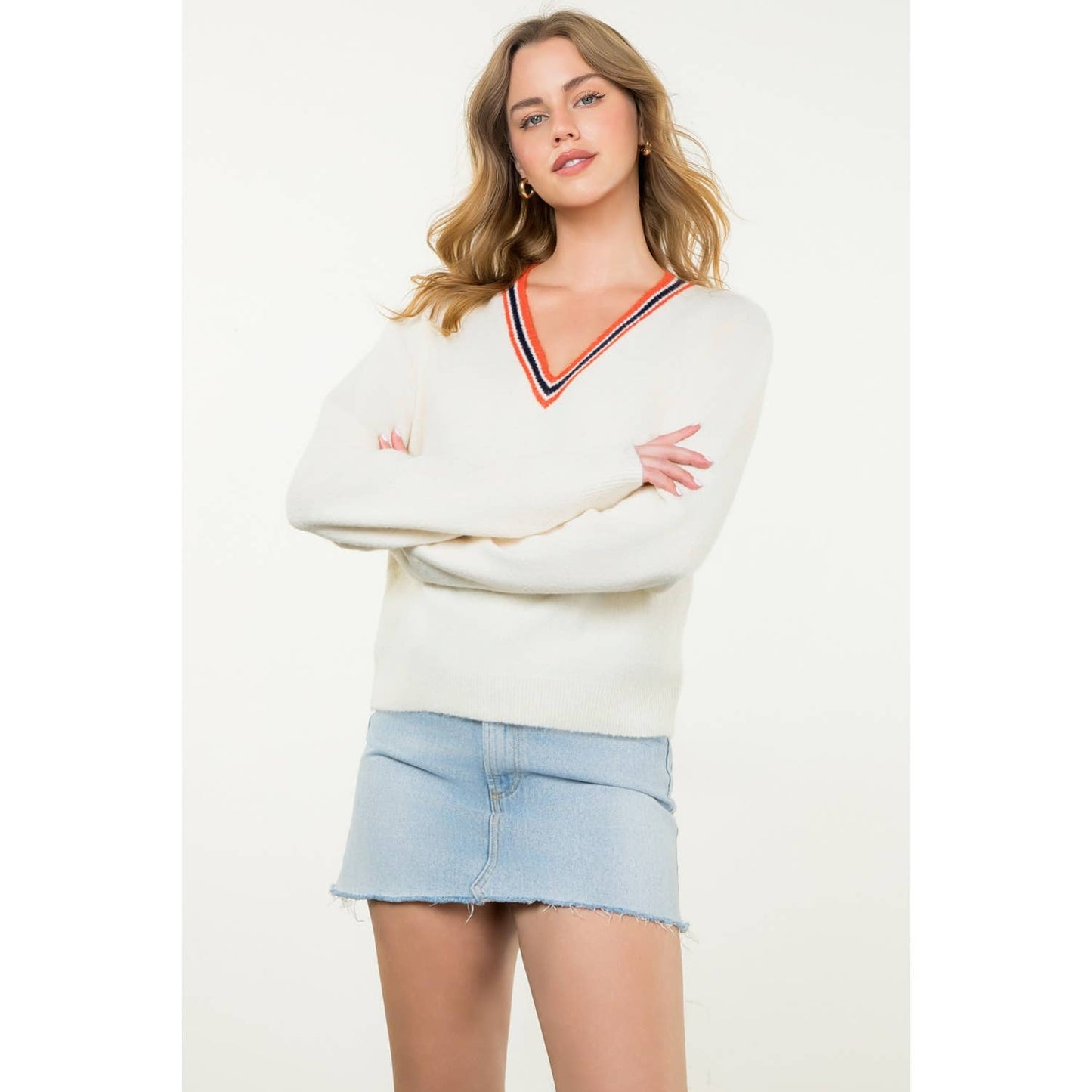 Contrast Trim V-Neck Knit Sweater