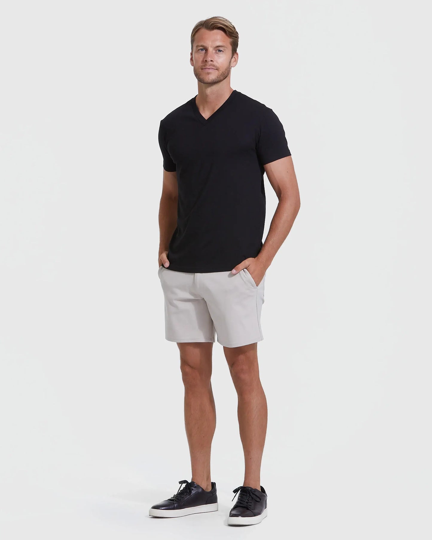 Short Sleeve T-Shirt | V-Neck | Black