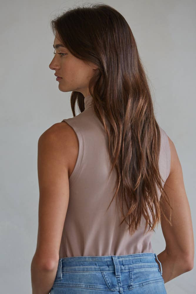 Knit Jersey Turtle Neck Sleeveless Top