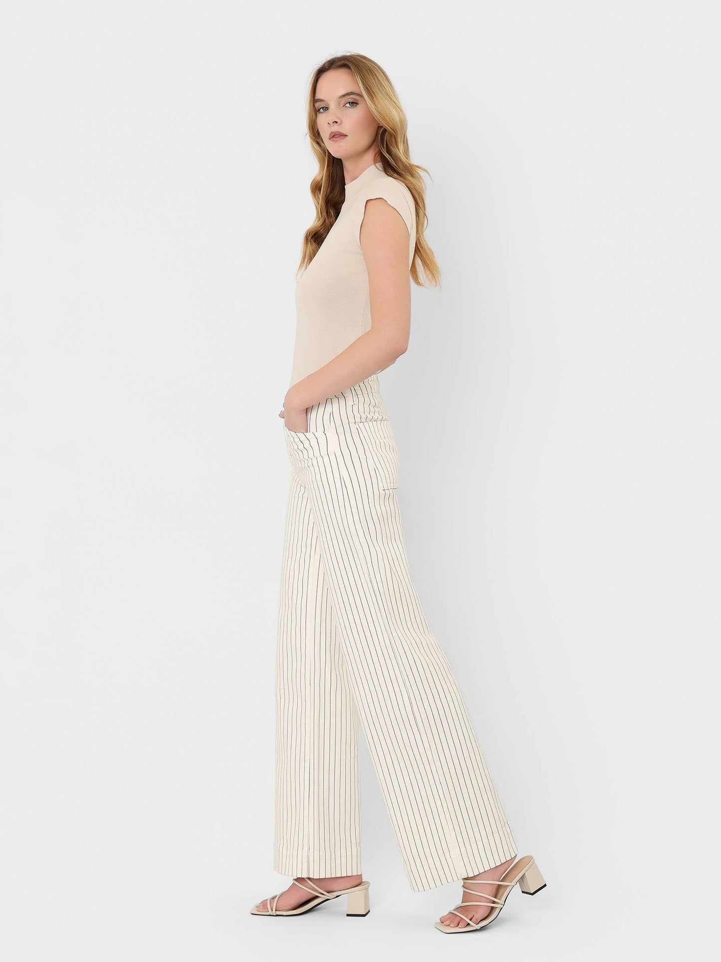 Stripped Wide Leg Jean