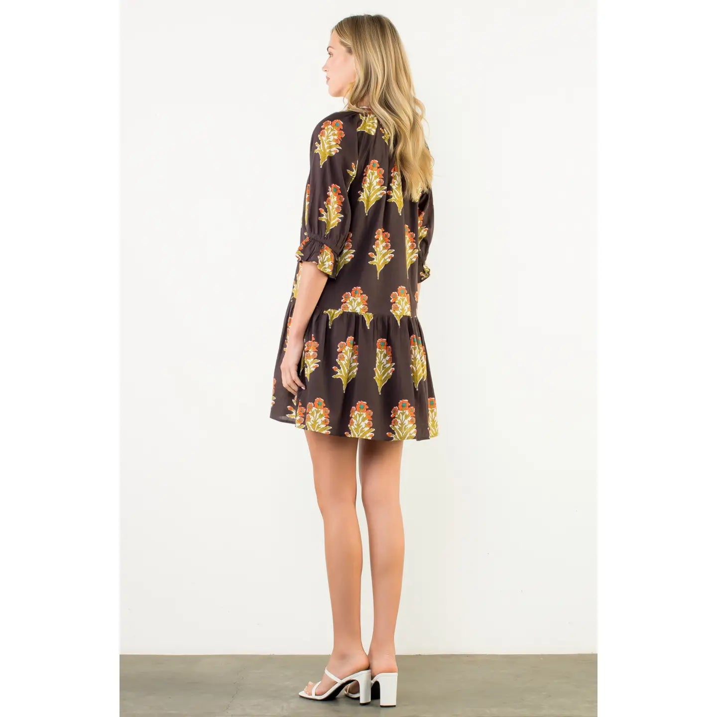 Floral detailed v neck dress