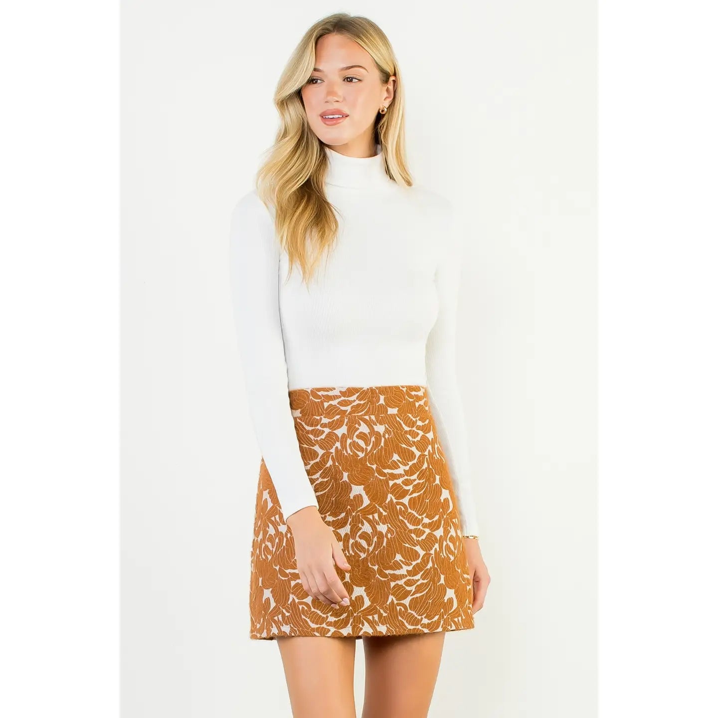 Leaf-Like Detail Suede Skort