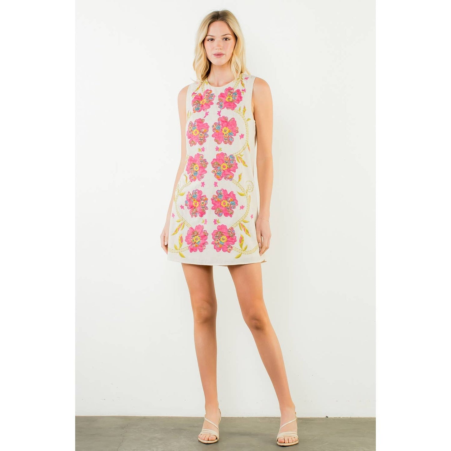 Sleeveless Floral Pattern Dress