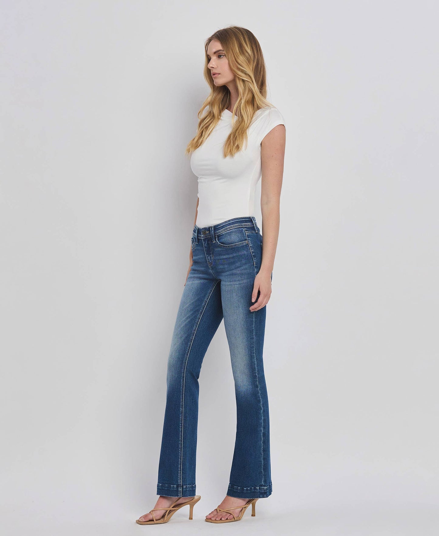LOW RISE BACK YOKE BOOTCUT JEANS