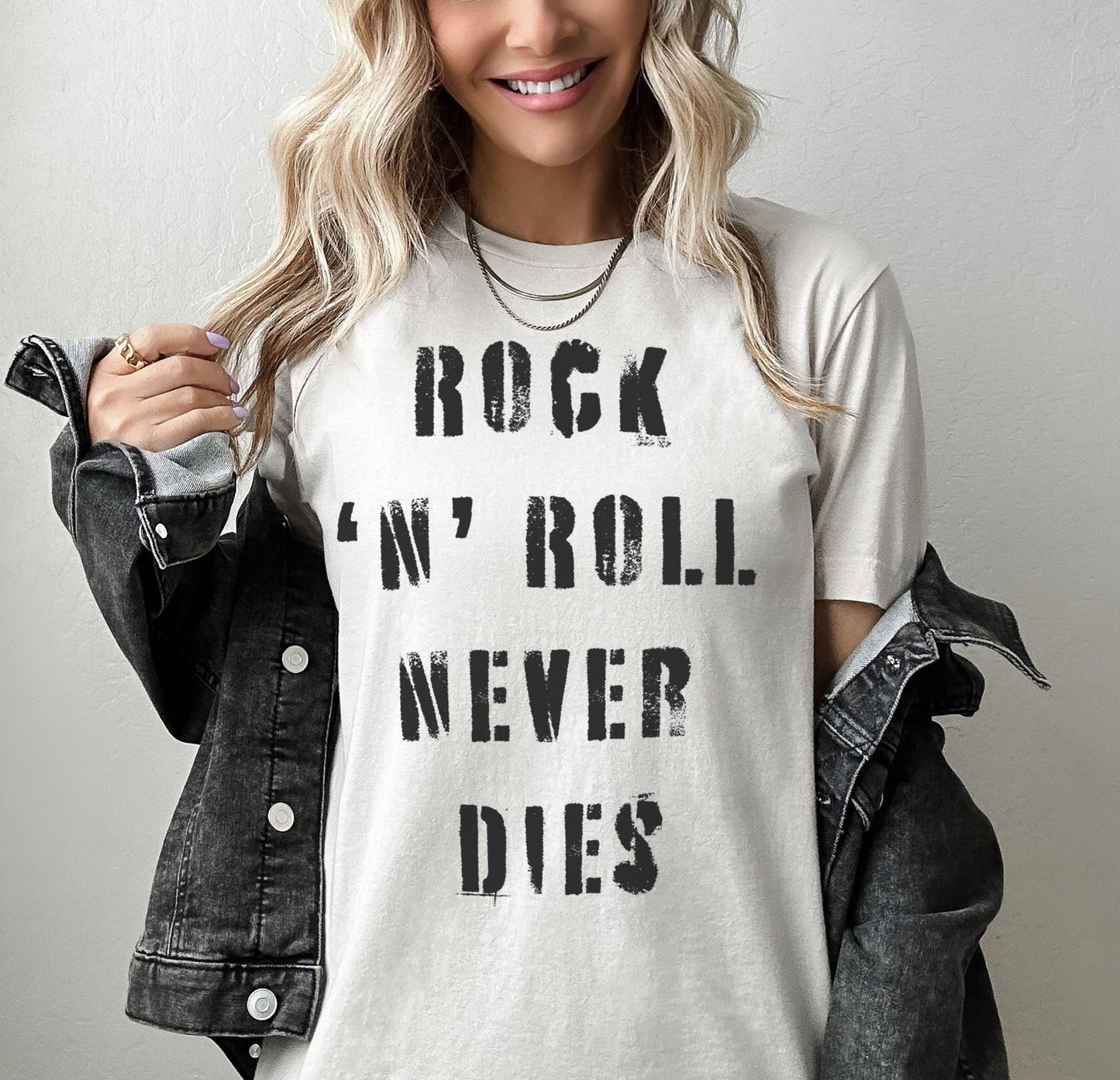 Rock 'N' Roll Never Dies Graphic Tee Shirt