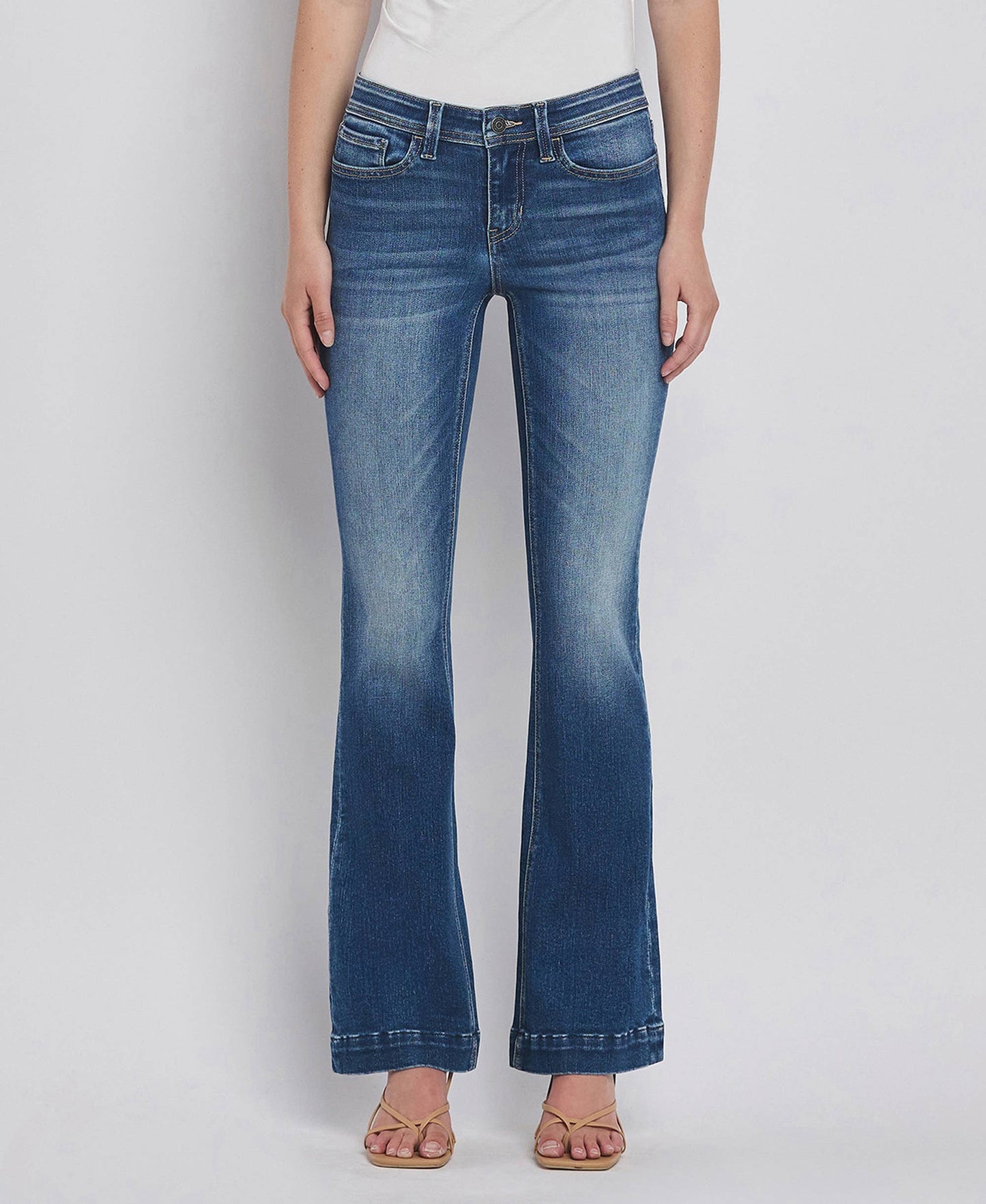 LOW RISE BACK YOKE BOOTCUT JEANS