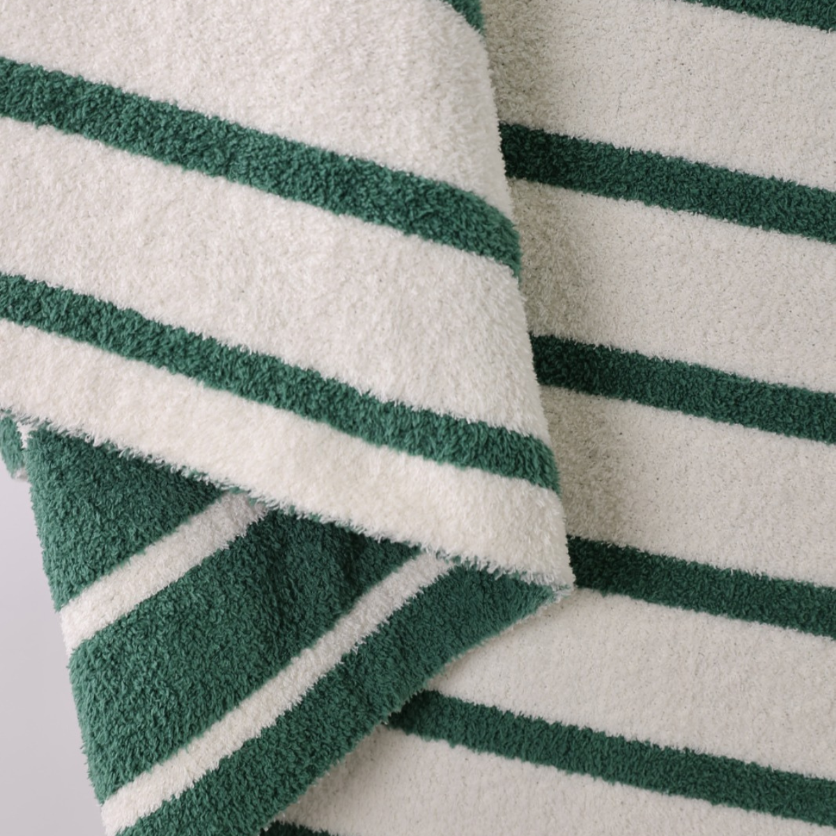 Green/Creme Holiday Stripe Cozy Luxe Home Blanket