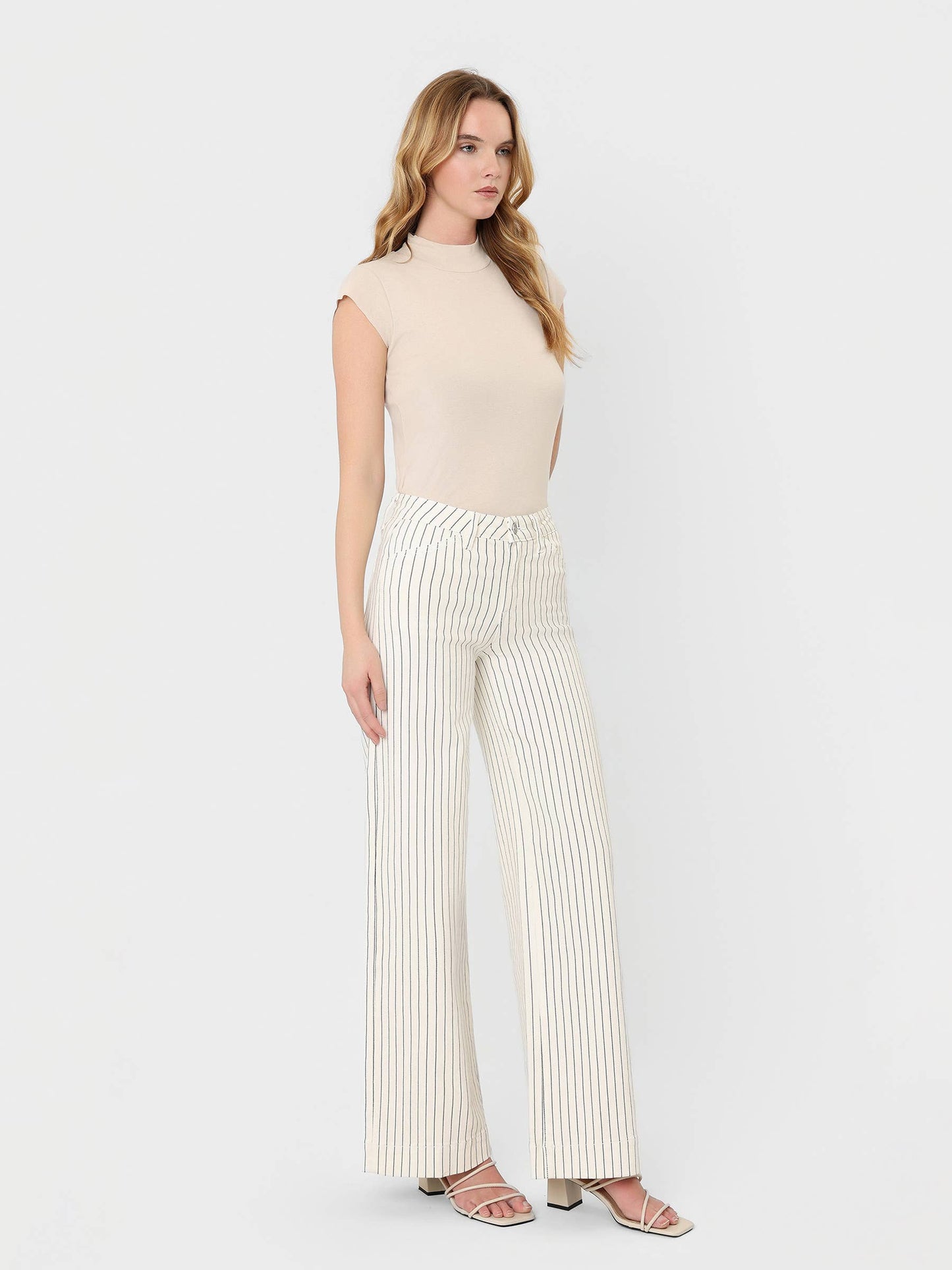 Stripped Wide Leg Jean