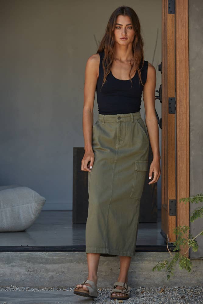 Layered Seamless Tank