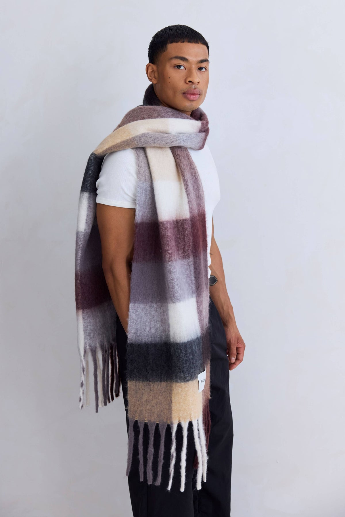 The Reykjavik Scarf - Dark Berry