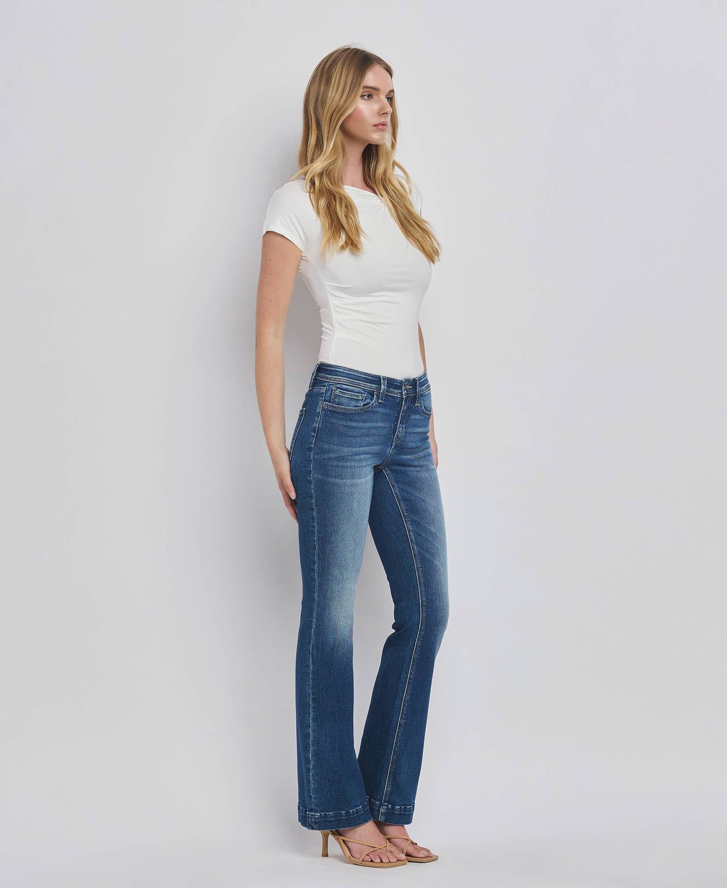 LOW RISE BACK YOKE BOOTCUT JEANS